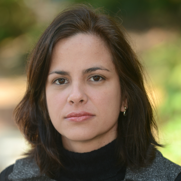 Dr. Cristiane Dias