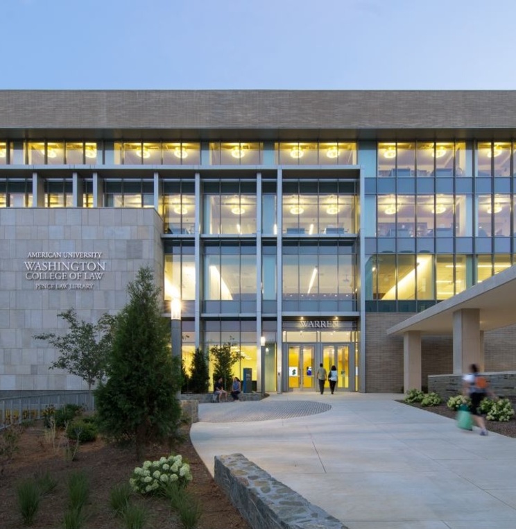 AUWCL Receives 'A' Grades in Business, Criminal Law from PreLaw Magazine