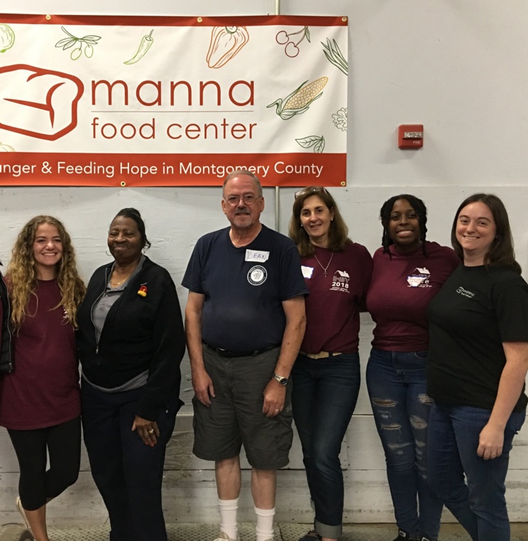 Students and staff participating in IMBY at Manna Food Center in D.C. 