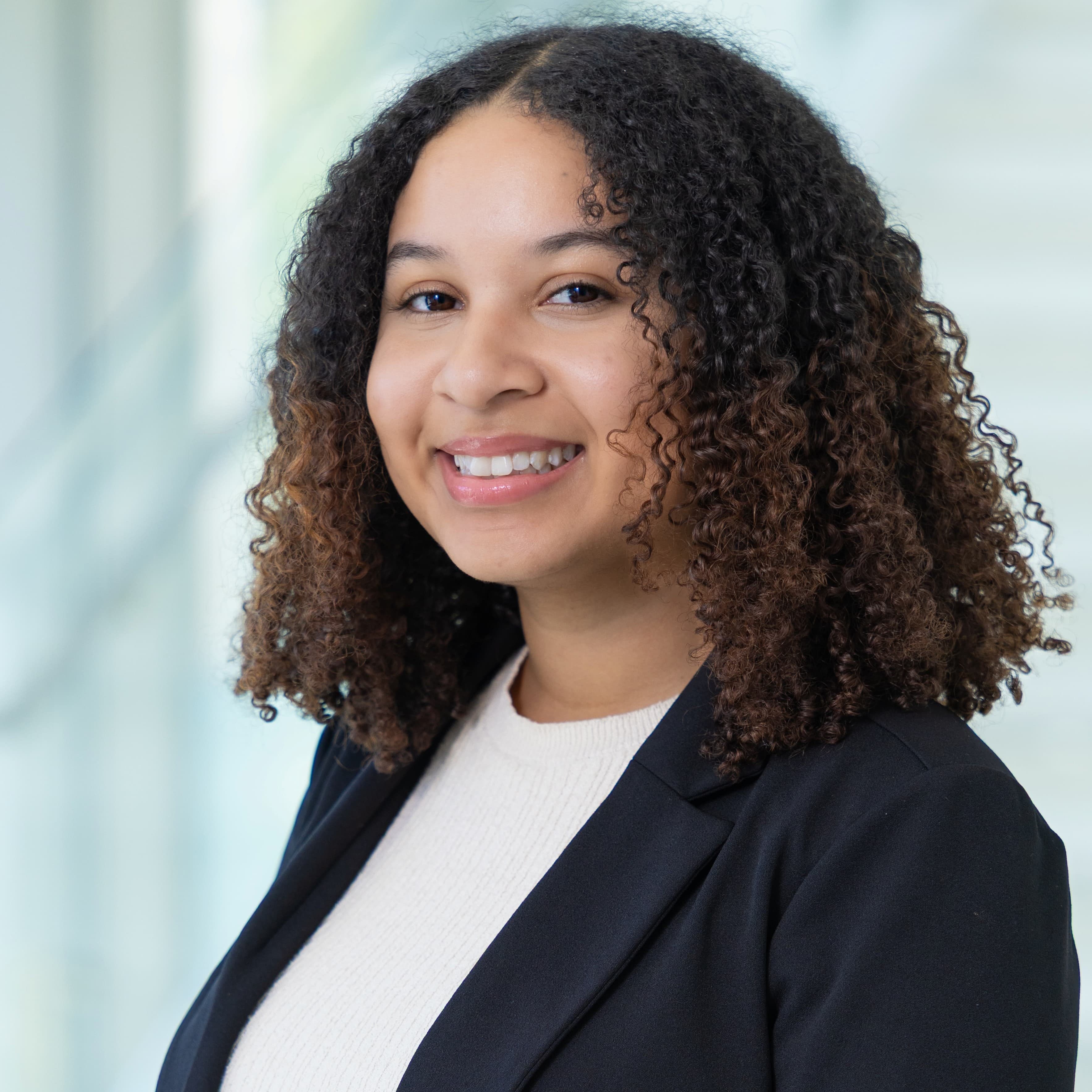 Photo of Elena Lewis squarecompressed