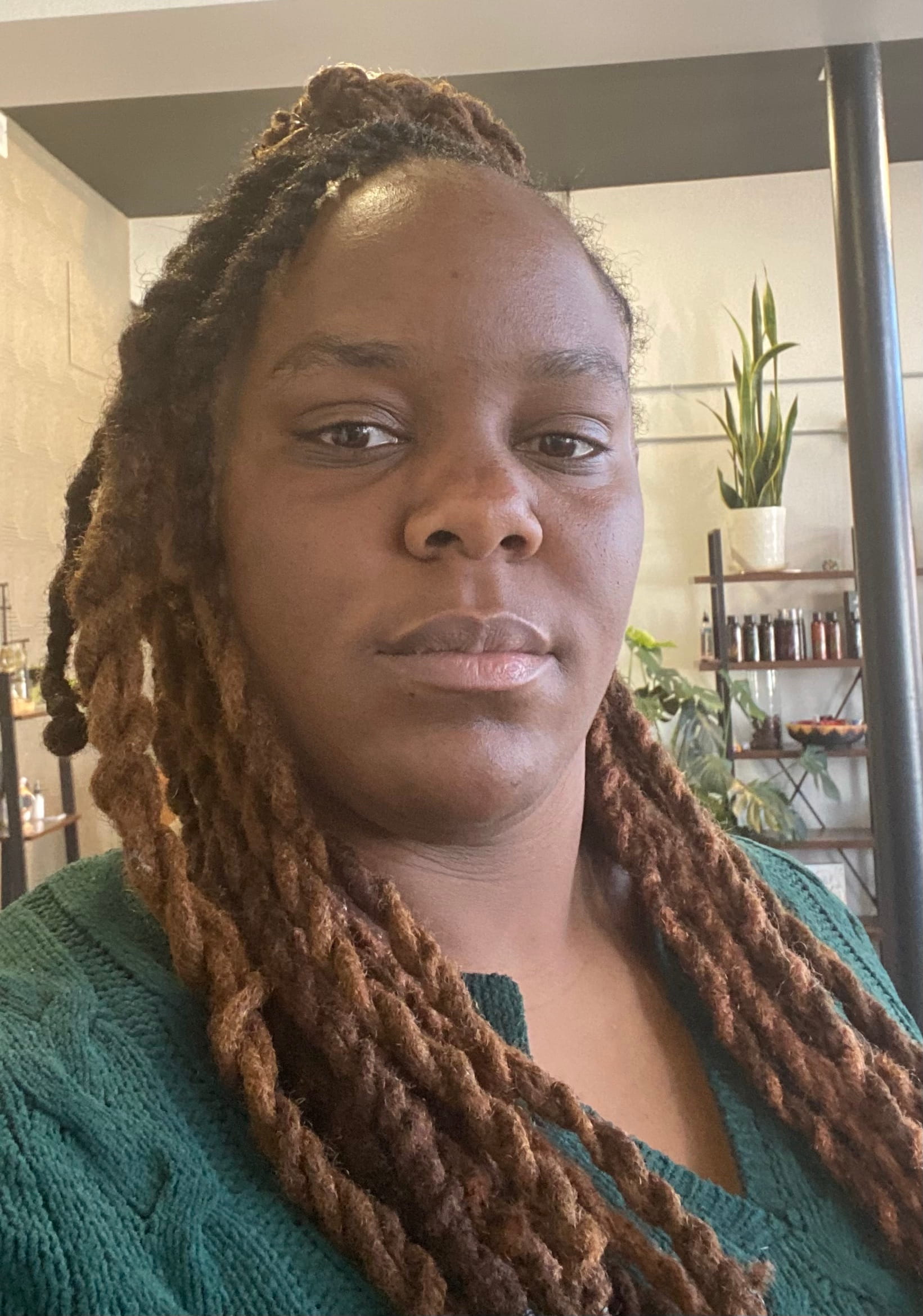 Delisha Thompson Delisha Thompson