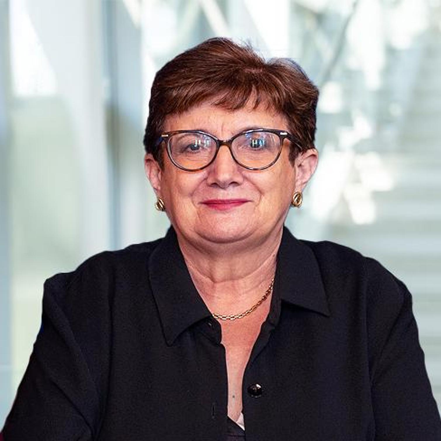 Professor Concepción Escobar Hernández Professor Concepción Escobar Hernández