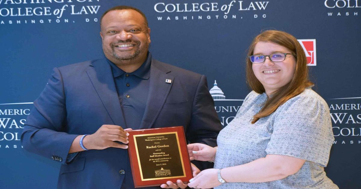 Rachel Gordon receives her award Rachel Gordon receives her award